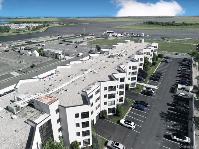 725 Miller Avenue 220, Freeport, NY 11520