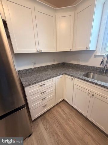 8323 BEAR CREEK DR, Baltimore, MD 21222