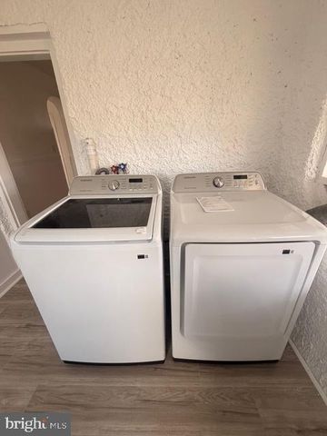 8323 BEAR CREEK DR, Baltimore, MD 21222