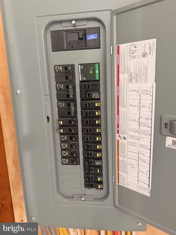 8323 BEAR CREEK DR, Baltimore, MD 21222