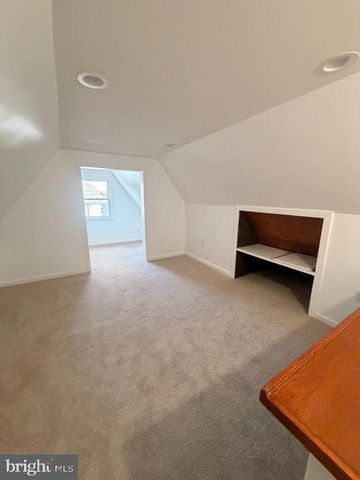 8323 BEAR CREEK DR, Baltimore, MD 21222