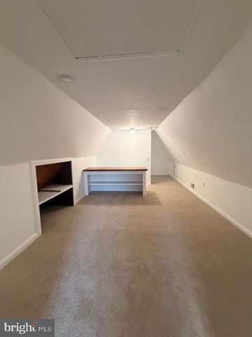 8323 BEAR CREEK DR, Baltimore, MD 21222