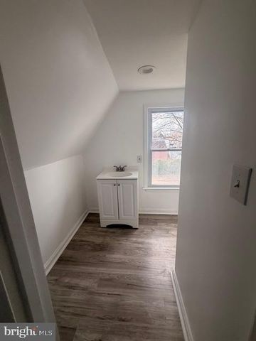 8323 BEAR CREEK DR, Baltimore, MD 21222