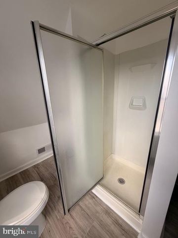 8323 BEAR CREEK DR, Baltimore, MD 21222