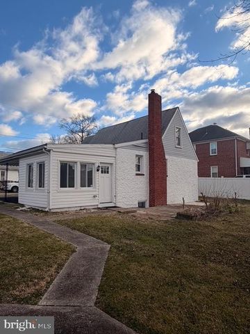 8323 BEAR CREEK DR, Baltimore, MD 21222