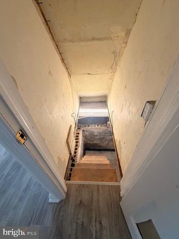 8323 BEAR CREEK DR, Baltimore, MD 21222