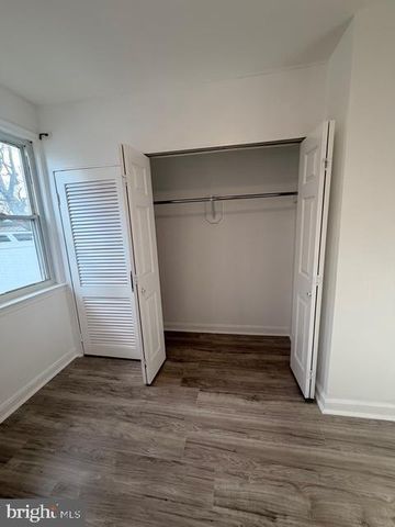 8323 BEAR CREEK DR, Baltimore, MD 21222