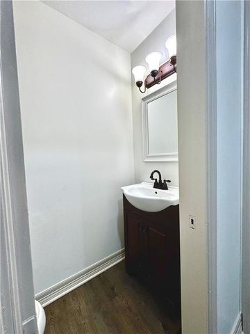 102 W 1st Street, Garden City, MO 64747
