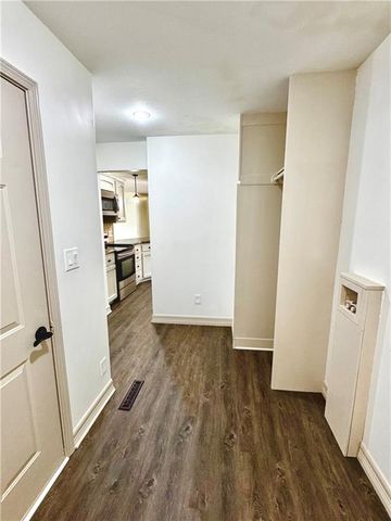 102 W 1st Street, Garden City, MO 64747