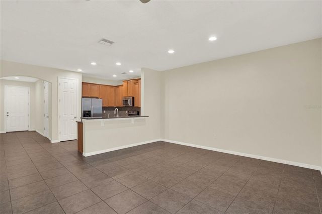 1994 SILVERWEED WAY, Oviedo, FL 32765