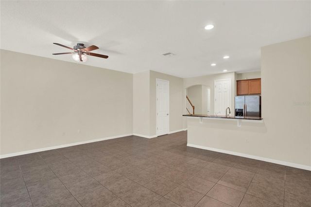 1994 SILVERWEED WAY, Oviedo, FL 32765