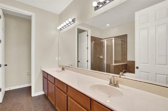 1994 SILVERWEED WAY, Oviedo, FL 32765