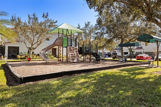 1994 SILVERWEED WAY, Oviedo, FL 32765