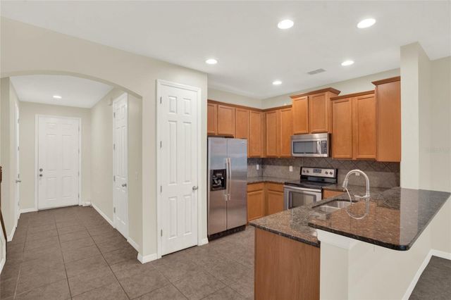 1994 SILVERWEED WAY, Oviedo, FL 32765