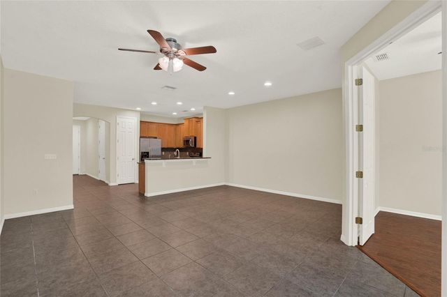 1994 SILVERWEED WAY, Oviedo, FL 32765