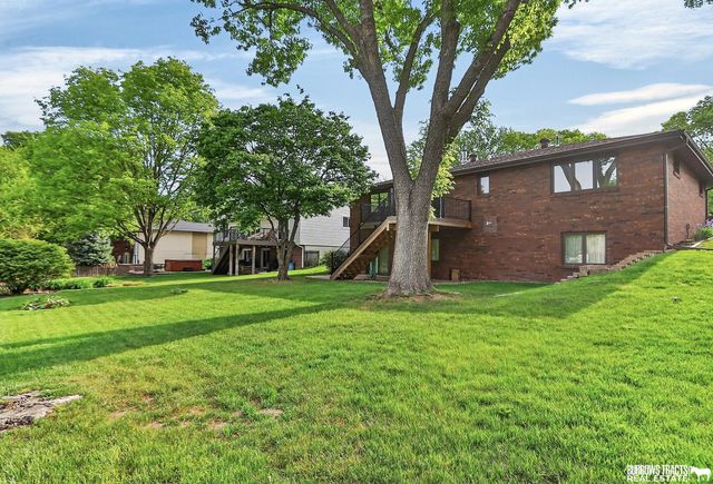 3739 S 77th Street, Lincoln, NE 68506