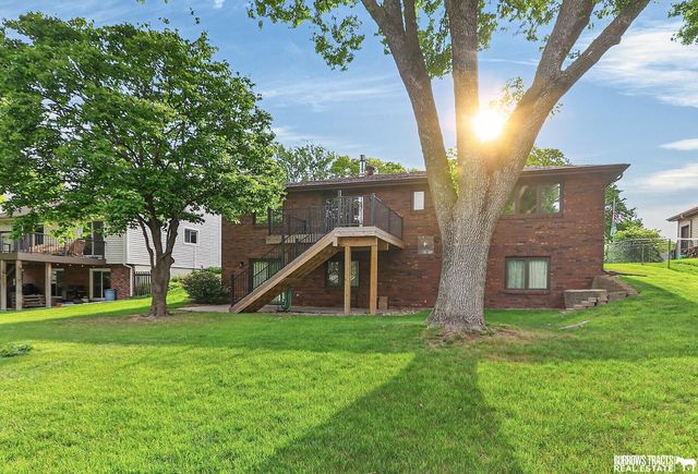 3739 S 77th Street, Lincoln, NE 68506