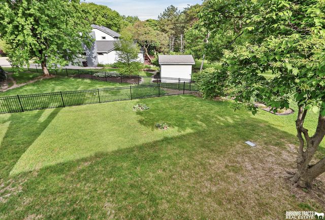 3739 S 77th Street, Lincoln, NE 68506