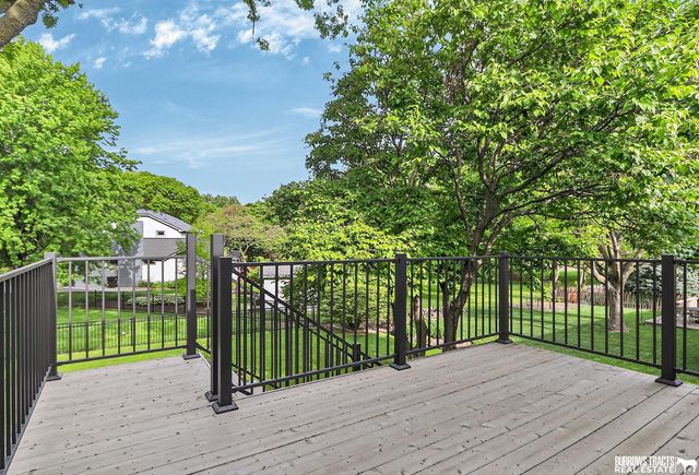 3739 S 77th Street, Lincoln, NE 68506