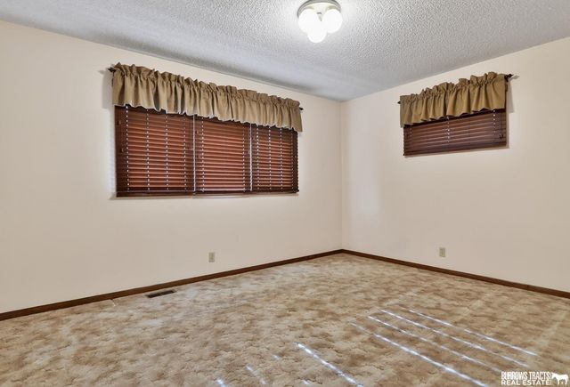 3739 S 77th Street, Lincoln, NE 68506