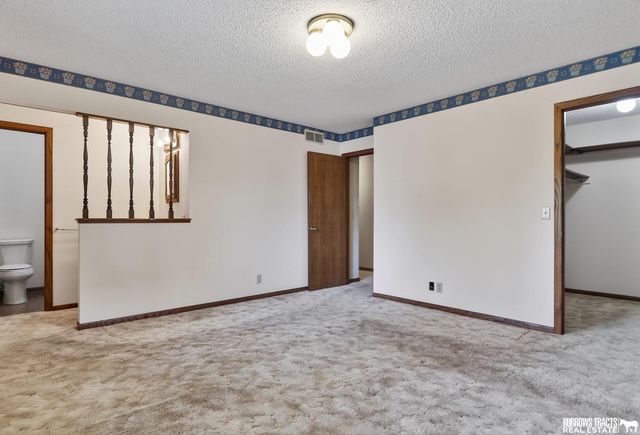 3739 S 77th Street, Lincoln, NE 68506
