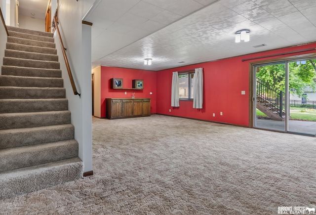 3739 S 77th Street, Lincoln, NE 68506