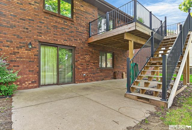 3739 S 77th Street, Lincoln, NE 68506