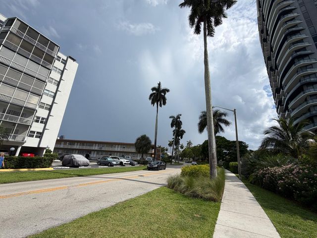 26 Diplomat Parkway, Hallandale, FL 33009