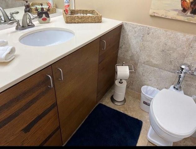 26 Diplomat Parkway, Hallandale, FL 33009