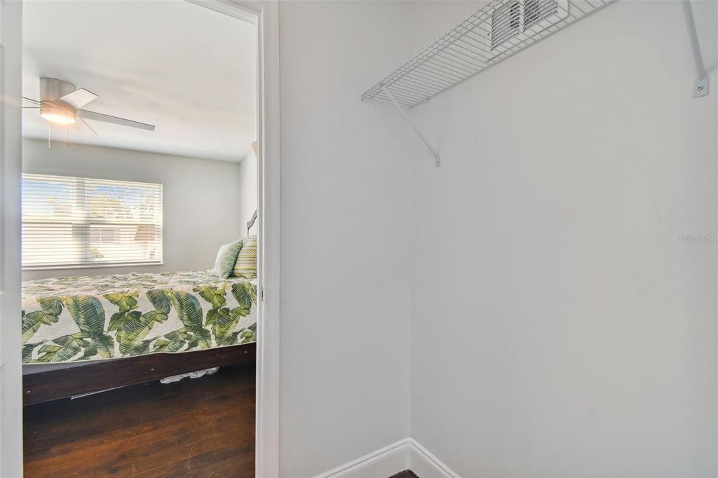 Image 20 of property listing at 345 S MCMULLEN BOOTH ROAD 142, Clearwater, FL 33759