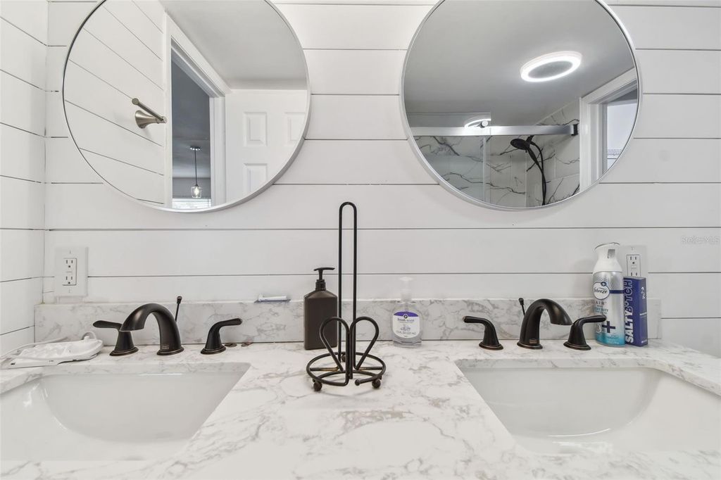 Image 23 of property listing at 345 S MCMULLEN BOOTH ROAD 142, Clearwater, FL 33759