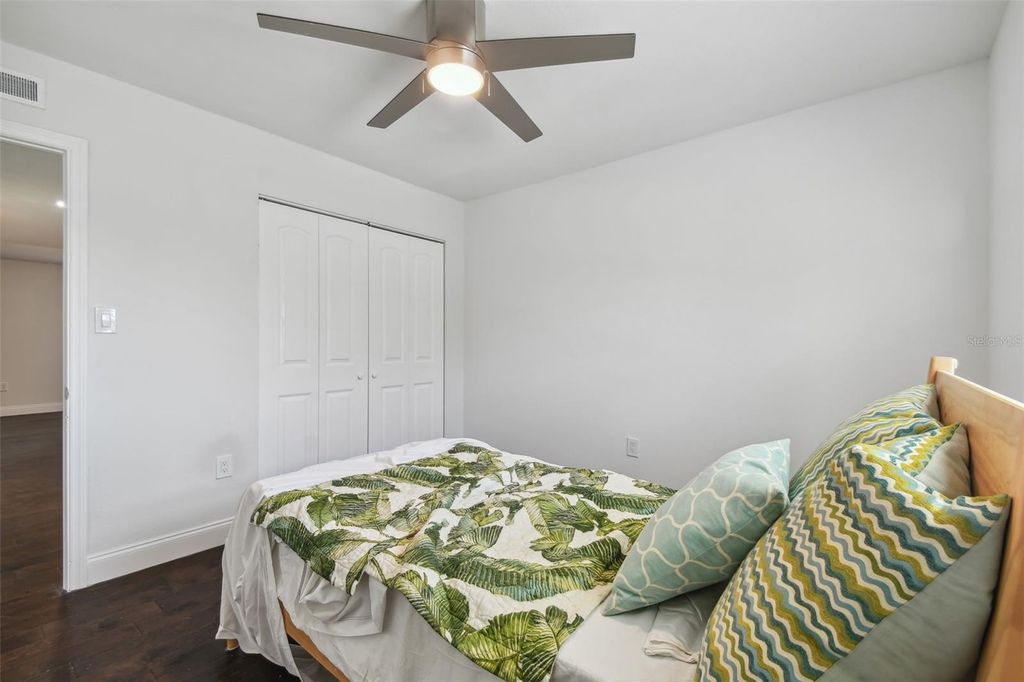 Image 28 of property listing at 345 S MCMULLEN BOOTH ROAD 142, Clearwater, FL 33759