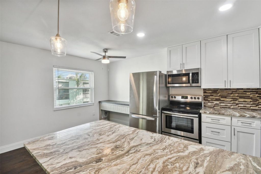 Image 30 of property listing at 345 S MCMULLEN BOOTH ROAD 142, Clearwater, FL 33759