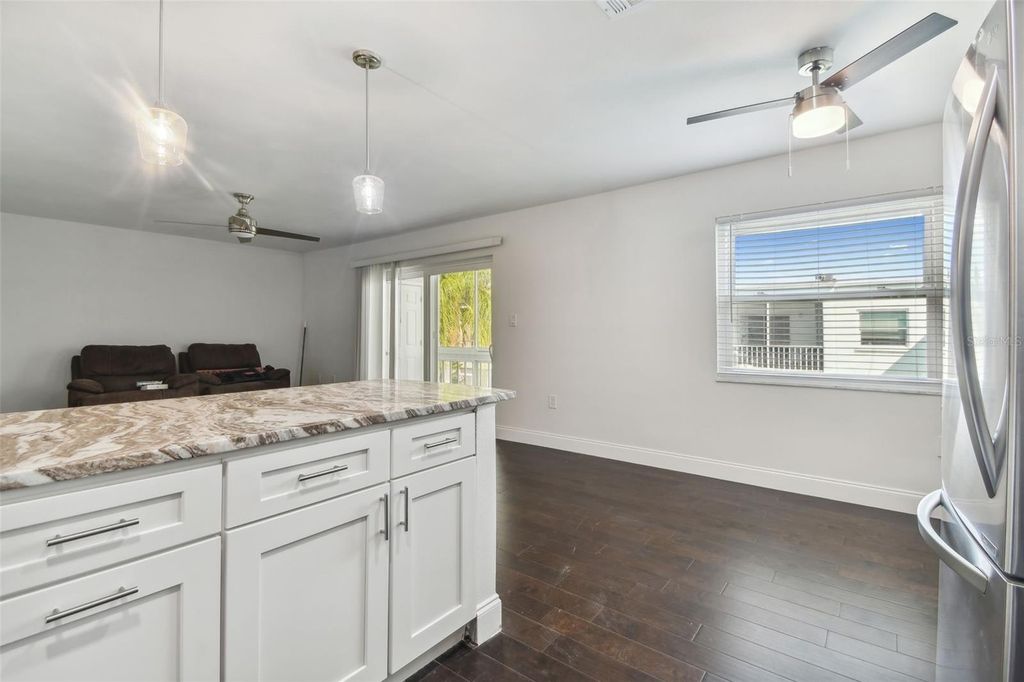 Image 31 of property listing at 345 S MCMULLEN BOOTH ROAD 142, Clearwater, FL 33759
