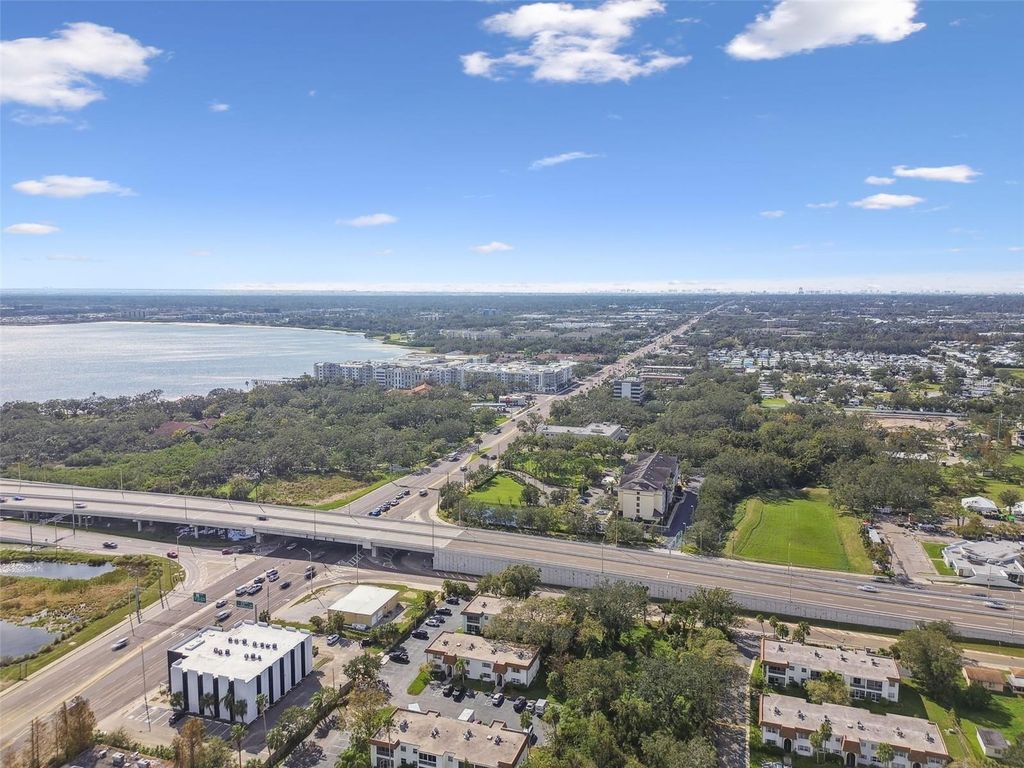 Image 55 of property listing at 345 S MCMULLEN BOOTH ROAD 142, Clearwater, FL 33759