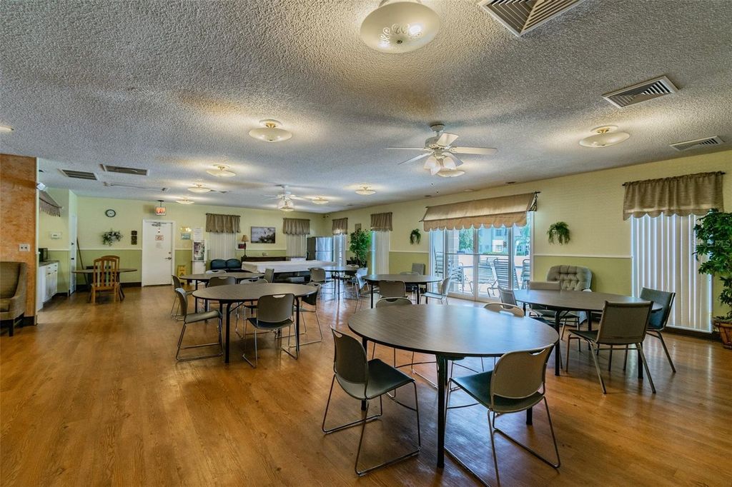 Image 60 of property listing at 345 S MCMULLEN BOOTH ROAD 142, Clearwater, FL 33759