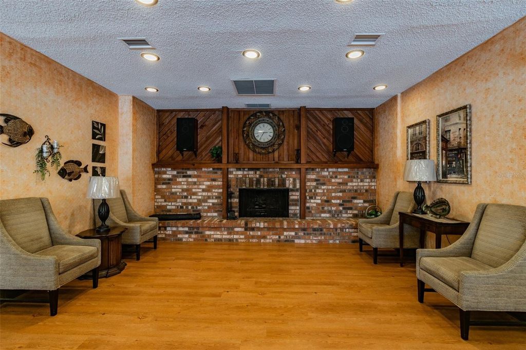 Image 62 of property listing at 345 S MCMULLEN BOOTH ROAD 142, Clearwater, FL 33759