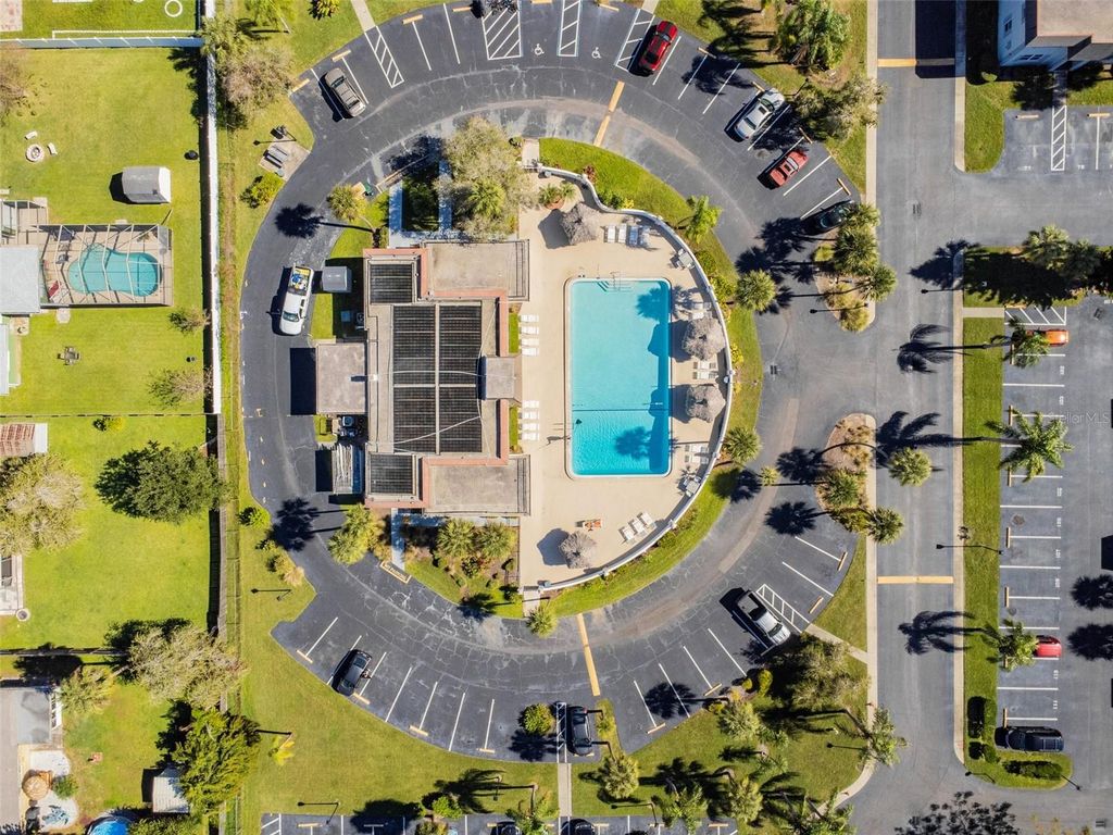 Image 74 of property listing at 345 S MCMULLEN BOOTH ROAD 142, Clearwater, FL 33759