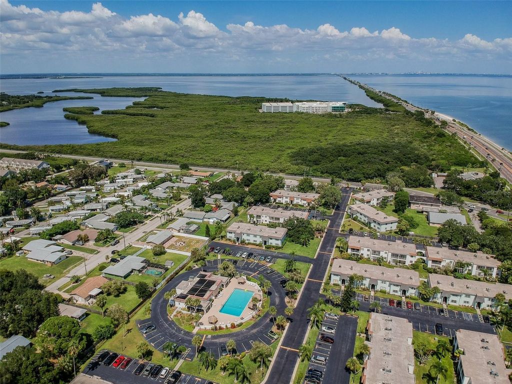 Image 85 of property listing at 345 S MCMULLEN BOOTH ROAD 142, Clearwater, FL 33759