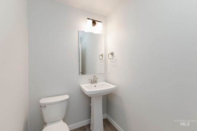 5302 E Burnte Peak St, Nampa, ID 83687