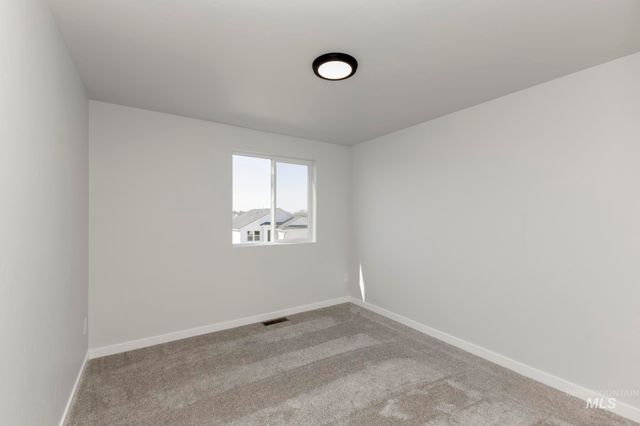 5302 E Burnte Peak St, Nampa, ID 83687