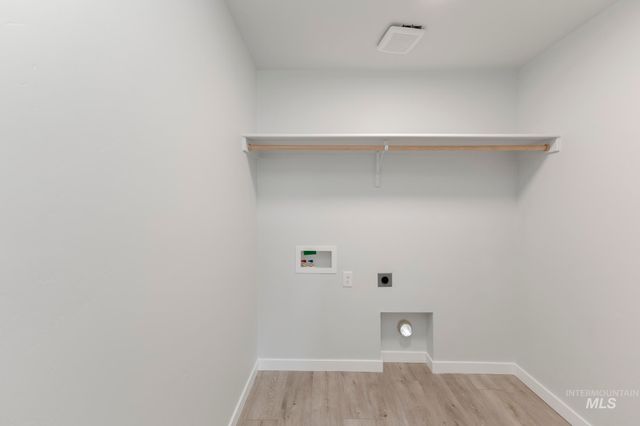 5302 E Burnte Peak St, Nampa, ID 83687