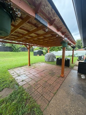 201 Fairwood Drive, Bolingbrook, IL 60440
