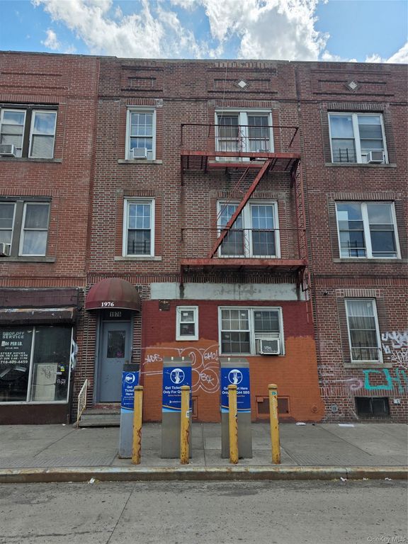 1976 Cross Bronx Expressway, Bronx, NY 10472