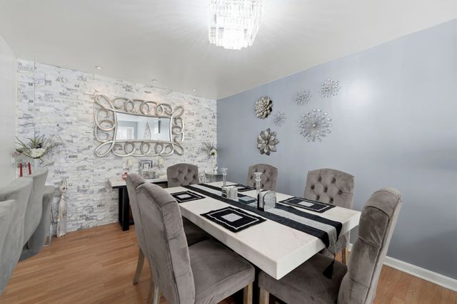 10015 Beverly Drive 205, Skokie, IL 60076