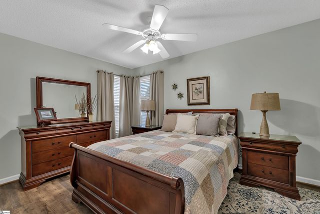 4 Brooke Lee Circle, Taylors, SC 29687