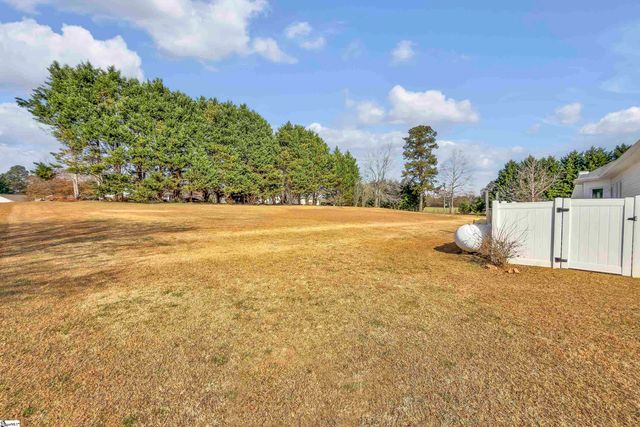 4 Brooke Lee Circle, Taylors, SC 29687