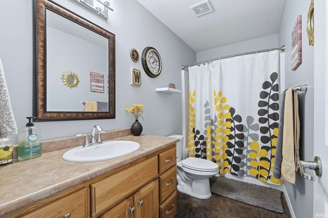 9133 Casey Place, New Haven, IN 46774