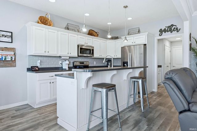 9133 Casey Place, New Haven, IN 46774