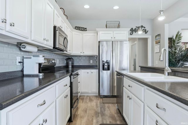 9133 Casey Place, New Haven, IN 46774